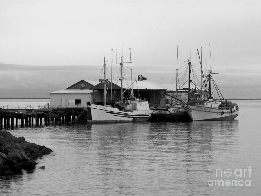 3 FISHING BOATS by Barbara Henry 3 FISHING BOATS by Barbara Henry