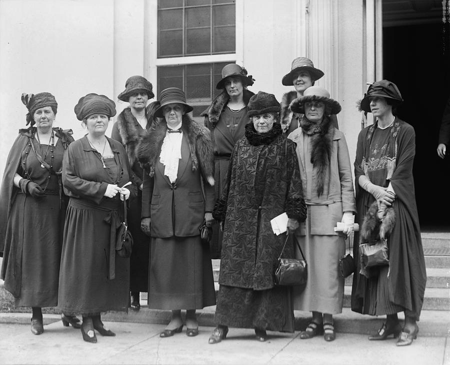 League Of Women Voters #3 Photograph by Granger