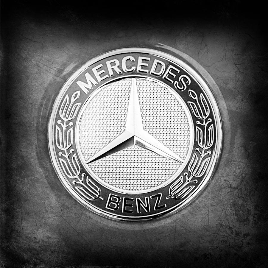 Mercedes-Benz 6.3 AMG Gullwing Emblem #3 Photograph by Jill Reger