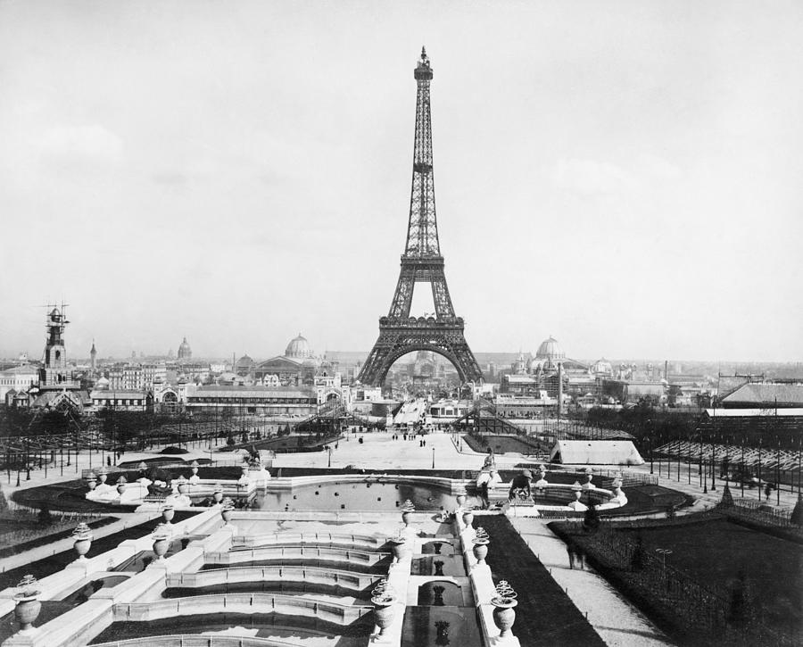 Paris Eiffel Tower, 1889 Photograph by Granger - Fine Art America