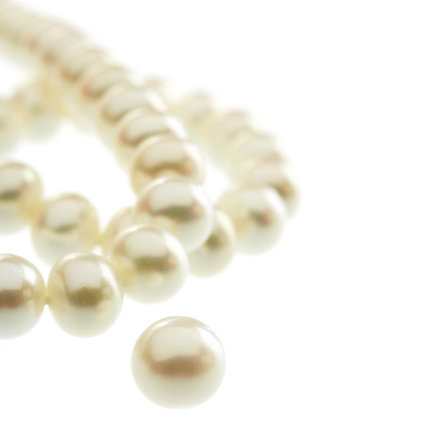 Pearls #3 Photograph by Science Photo Library