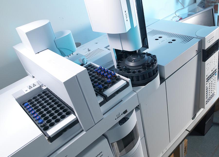 Polycyclic Aromatic Hydrocarbon Analysis #3 by Science Photo Library