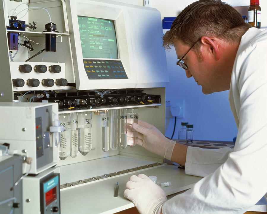 Protein Analysis #3 Photograph by Medical School, University Of Newcastle Upon Tyne/simon Fraser/science Photo Library