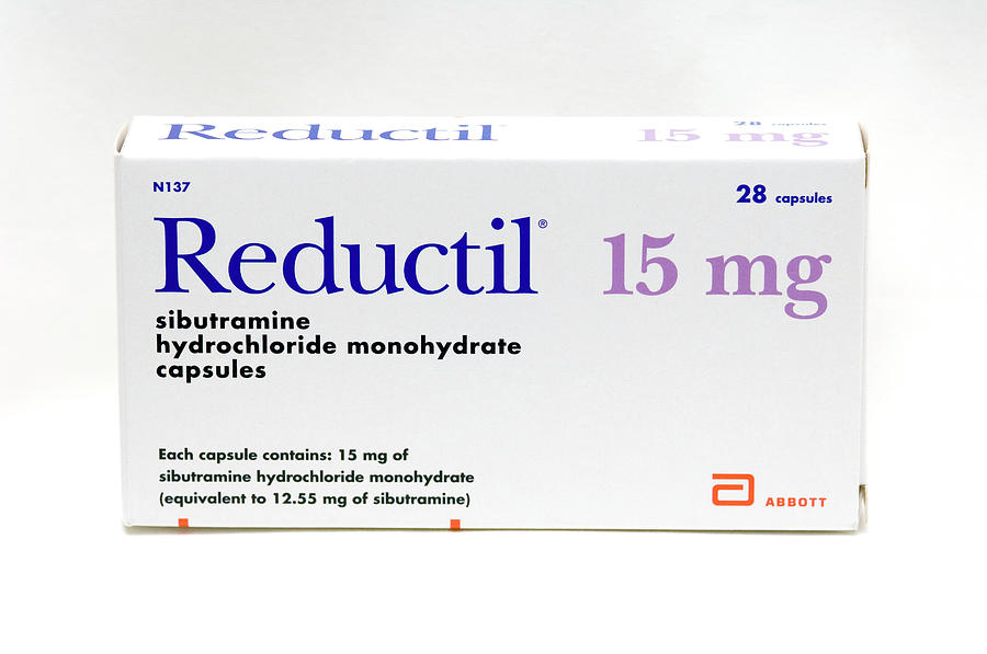 Sibutramine Photograph - Reductil Anti-obesity Drug by Dr P. Marazzi/science Photo Library Sibutramine Photograph - Reductil Anti-obesity Drug by Dr P. Marazzi/science Photo Library