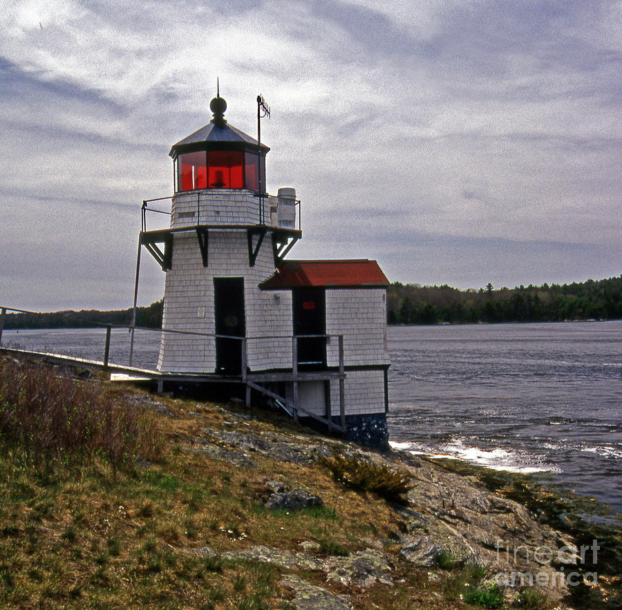Lighthouse Photograph - Squirrel Point Lighthouse #5 by Skip Willits