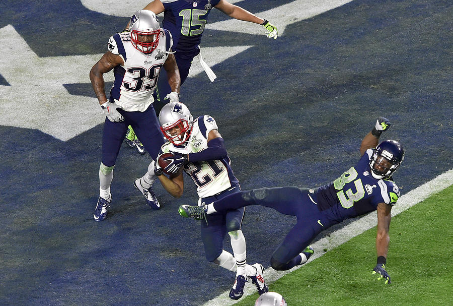 Super Bowl XLIX - New England Patriots v Seattle Seahawks #3 Photograph by Focus On Sport