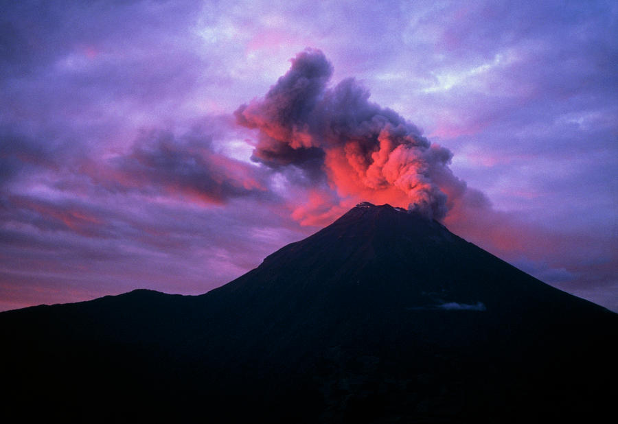 Tunguragua Volcano Photograph by Dr Morley Read/science Photo Library ...