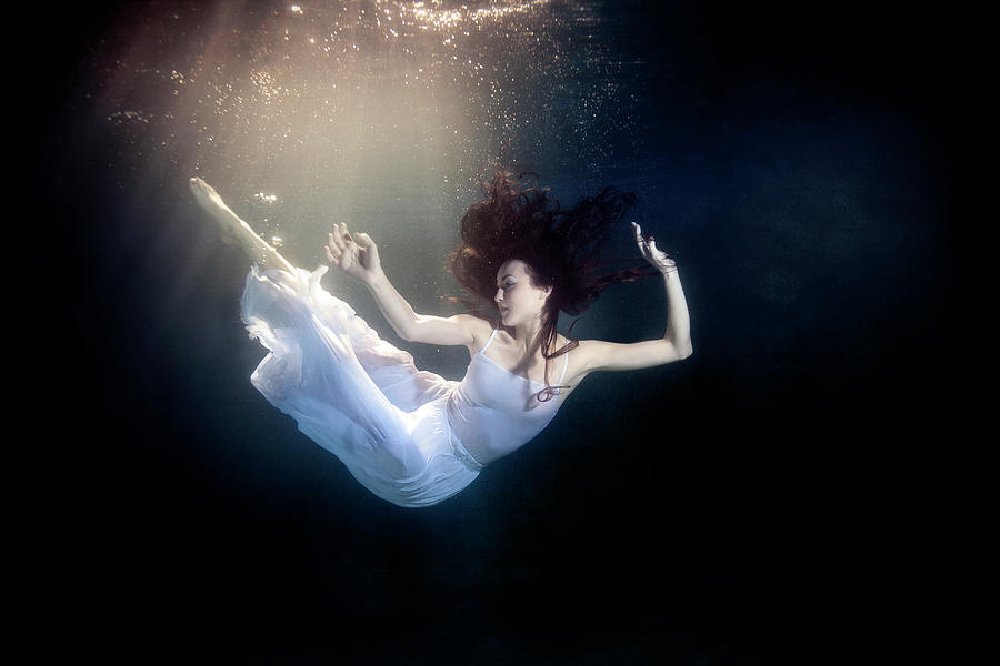 Underwater #3 Photograph by Mark Mawson