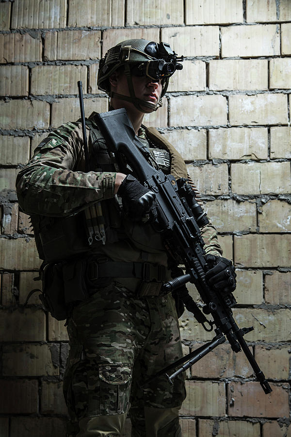 U.s. Army Ranger With Machine Gun Photograph by Oleg Zabielin - Pixels