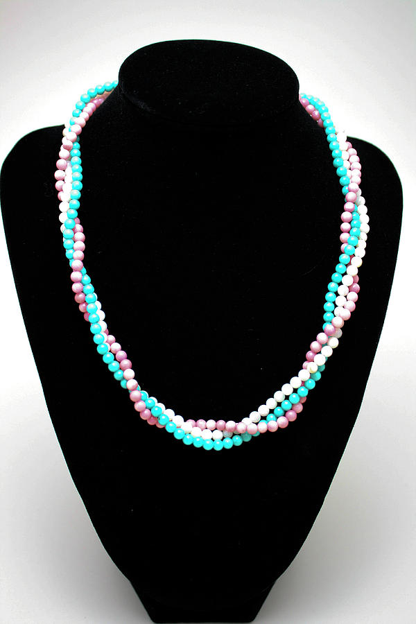 3584 Three Strand Twisted Shell Necklace Jewelry