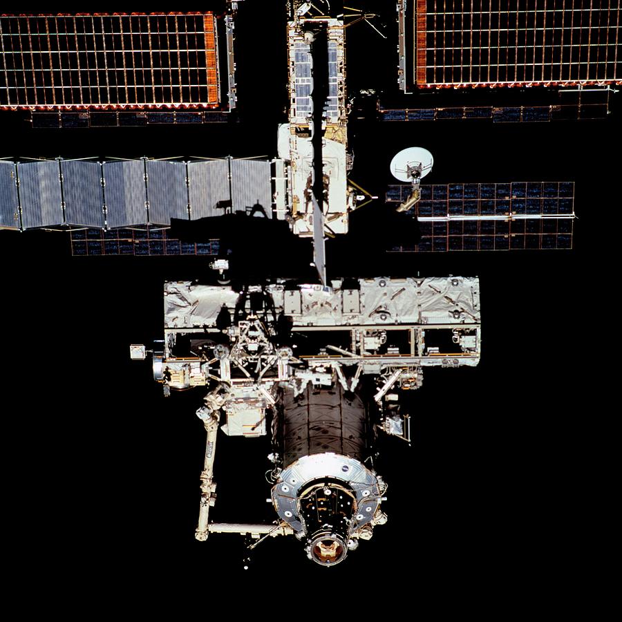 International Space Station #39 Photograph by Nasa/science Photo Library