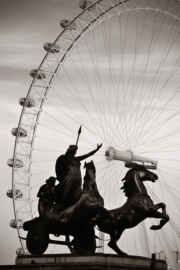 London Photograph - London #39 by Songquan Deng