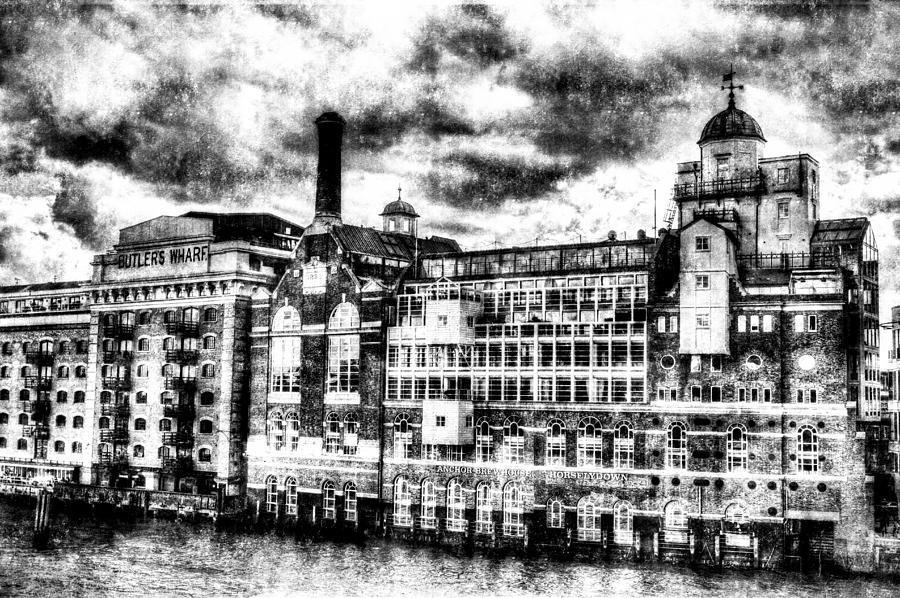 Butlers Wharf London Vintage #6 Photograph by David Pyatt