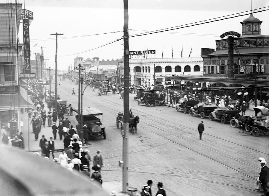 Coney Island Surf Avenue Photograph by Granger - Pixels