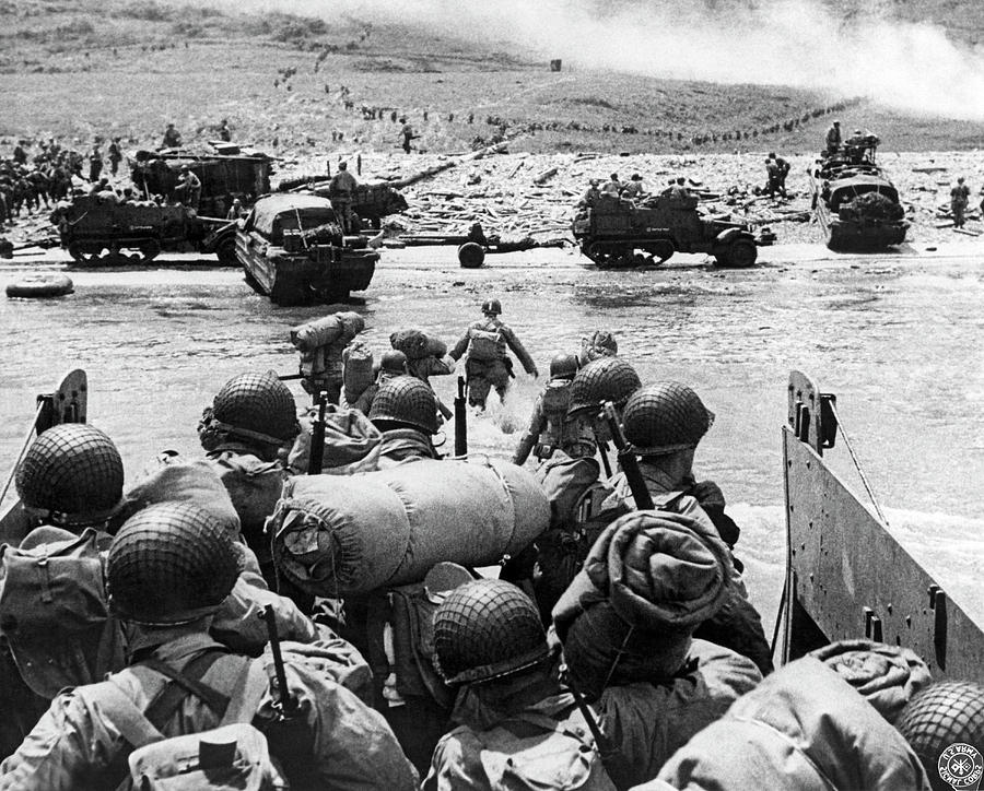 D-Day Invasion #4 Photograph by Underwood Archives