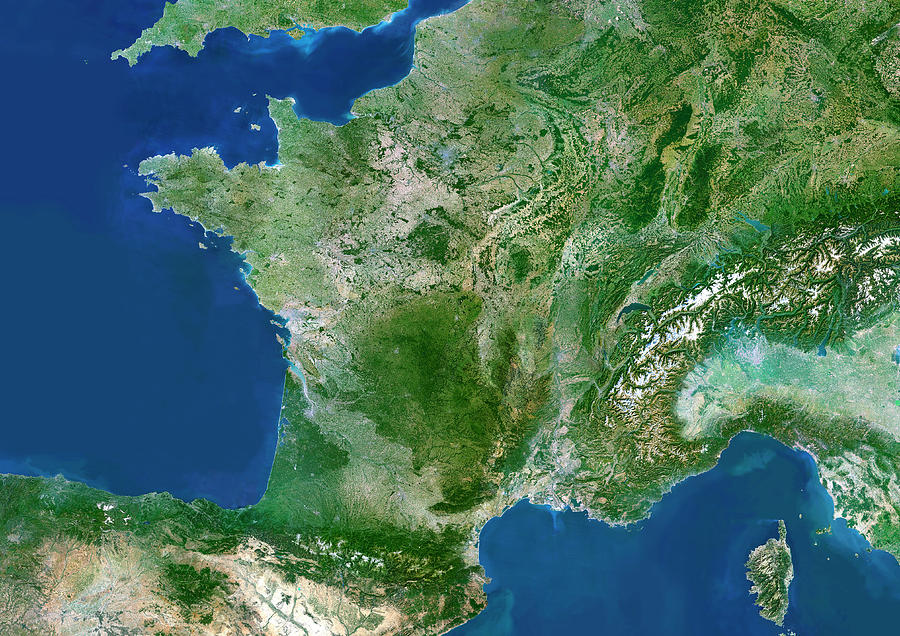Франция со спутника