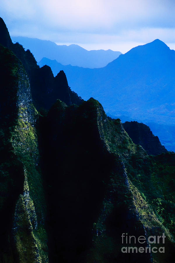Koolau Mountains 6 Photograph by Thomas R Fletcher