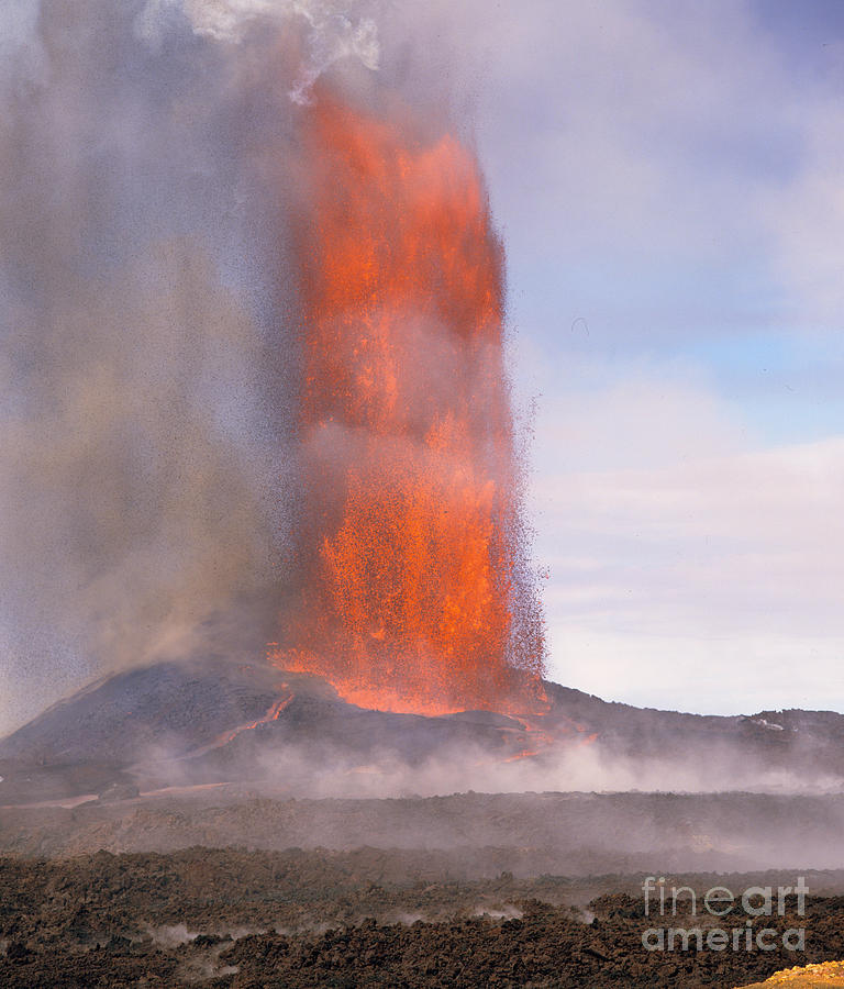 Lava Fountain At Kilauea Volcano, Hawaii Photograph By Douglas Peebles ...