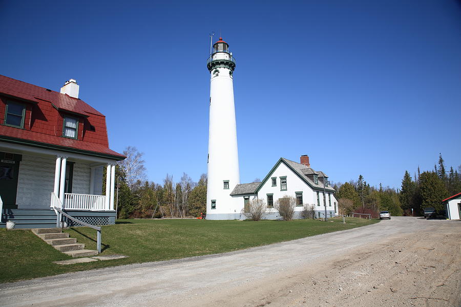 Lighthouse - Presque Isle Michigan Photograph by Frank Romeo