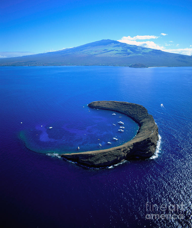 Molokini Island, Maui, Hawaii #4 Photograph by Douglas Peebles