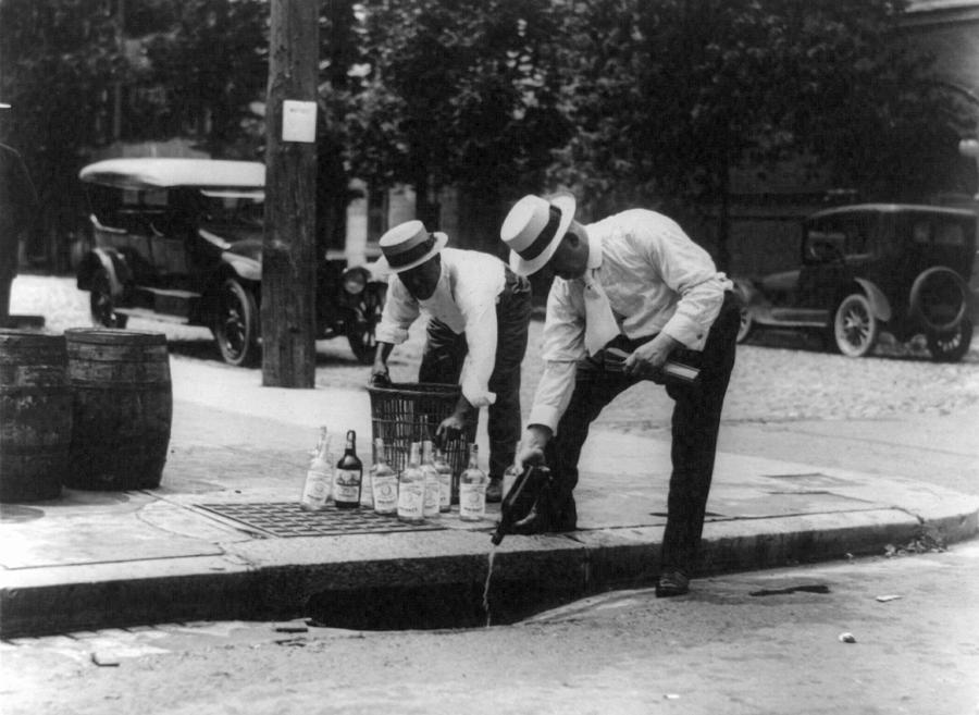 Prohibition, 1920s #4 Photograph by Granger