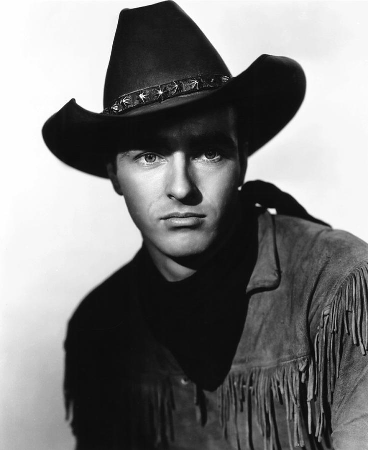 Red River, Montgomery Clift, 1948 Photograph by Everett