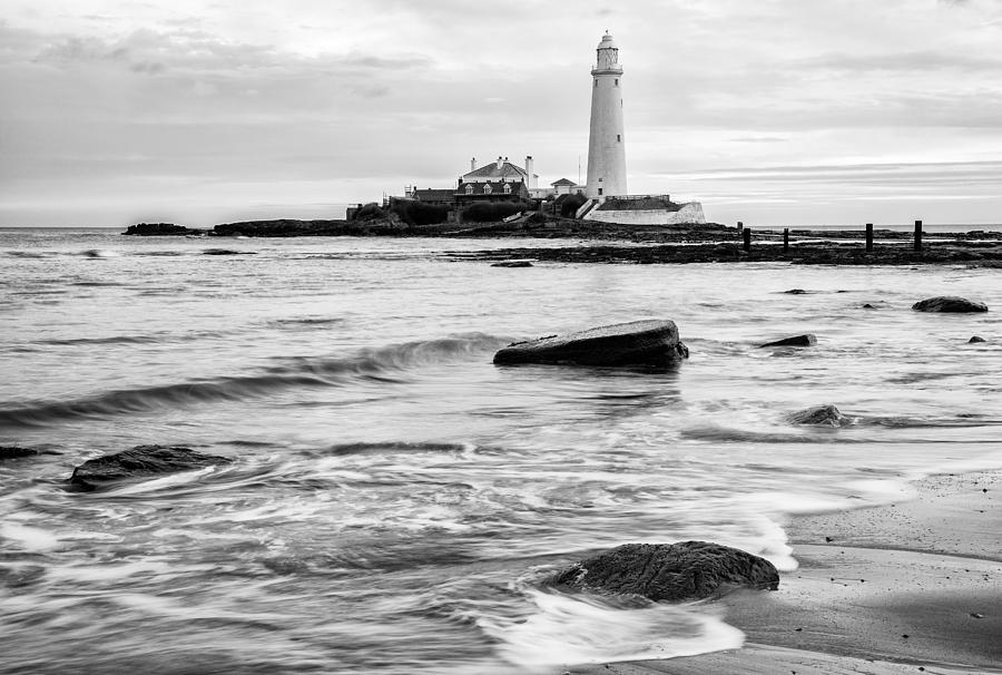 Saint Marys Lighthouse at Whitley Bay #4 Photograph by Ian Middleton