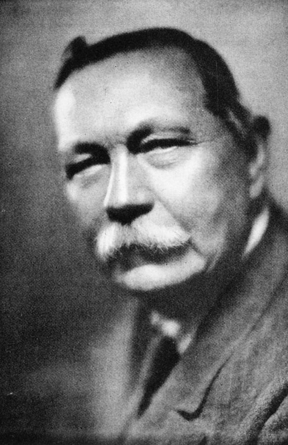 Sir Arthur Conan Doyle (1859-1930) Photograph by Granger