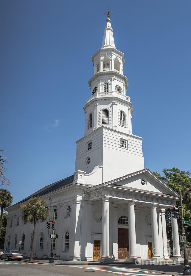 St. Michaels Episcopal Church in Charleston Photograph by David Oppenheimer