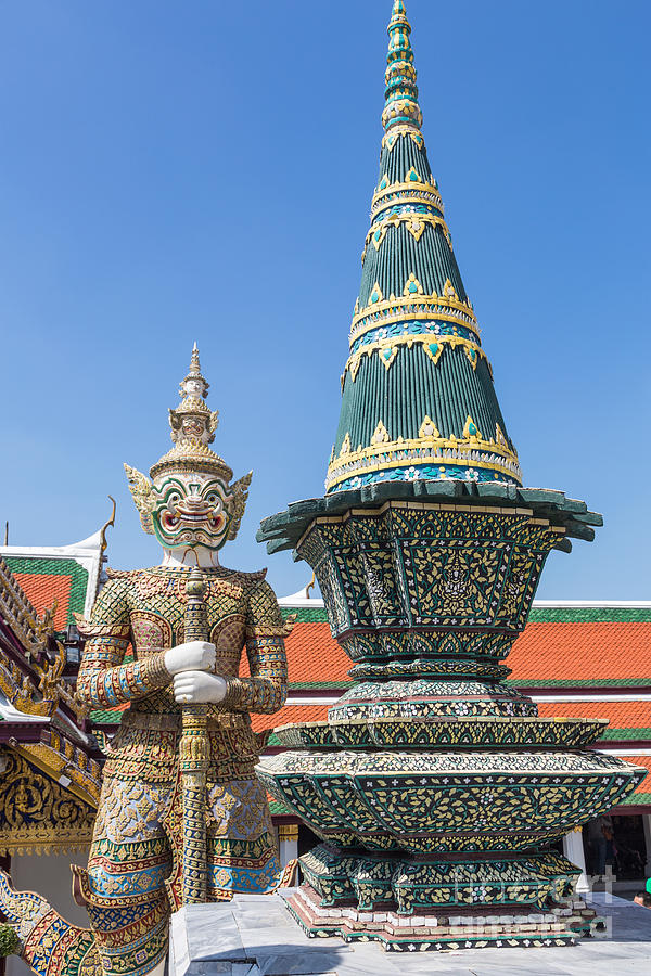 Stunning Wat Phra Kaew #4 Photograph by Didier Marti