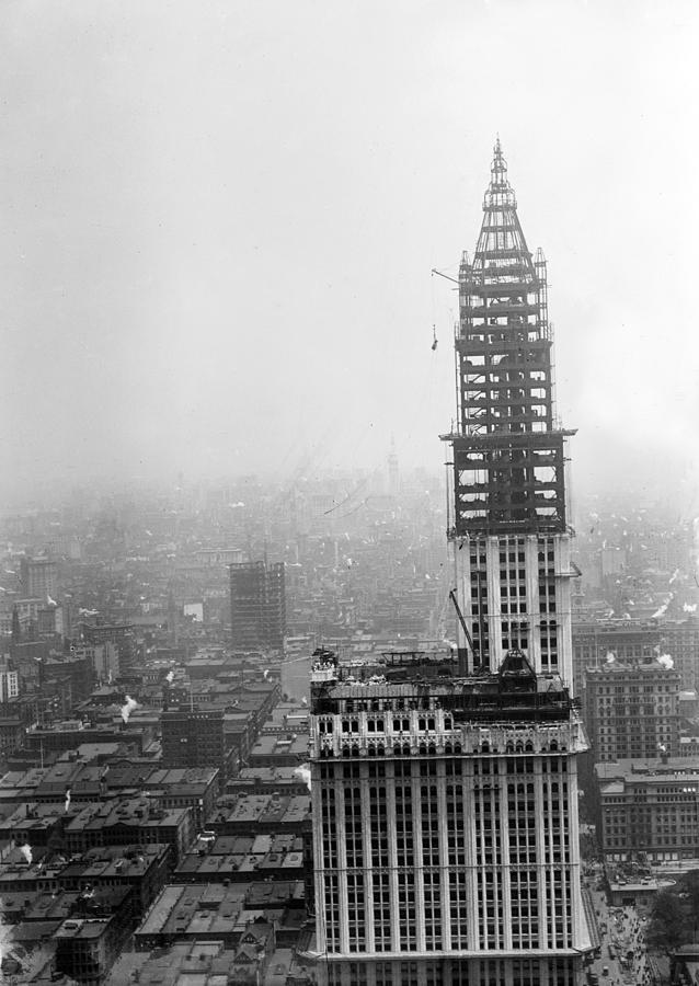 Woolworth Building, 1912 Photograph by Granger | Fine Art America