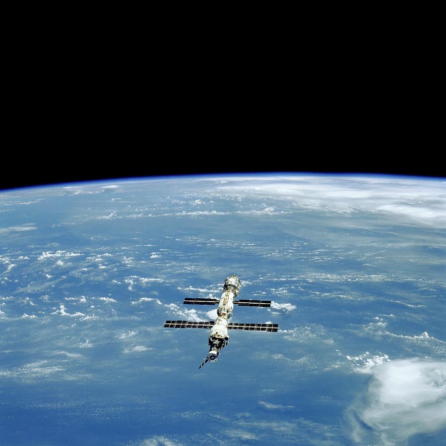 International Space Station #44 Photograph by Nasa/science Photo Library