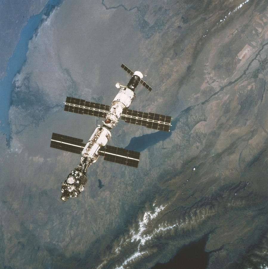 International Space Station #49 Photograph by Nasa/science Photo Library
