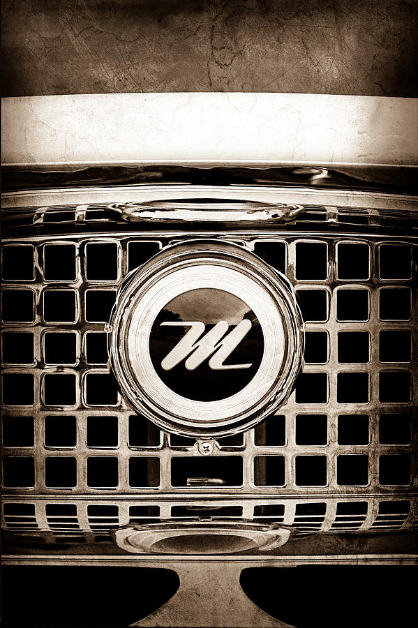1959 Nash Metropolitan Grille Emblem #5 Photograph by Jill Reger