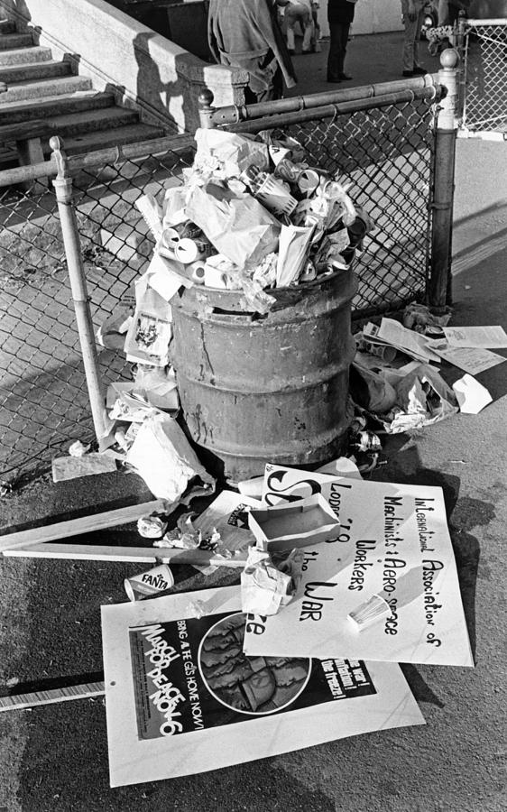 San Francisco Photograph - Anti Vietnam War Demonstration #3 by Underwood Archives Adler
