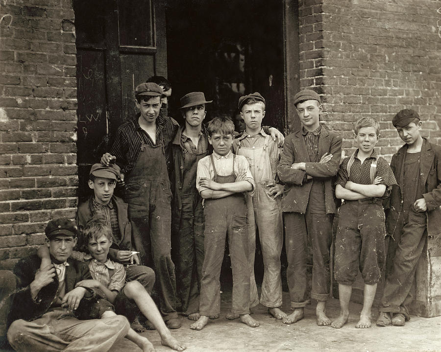 Hine Child Labor, 1910 #5 Photograph by Granger
