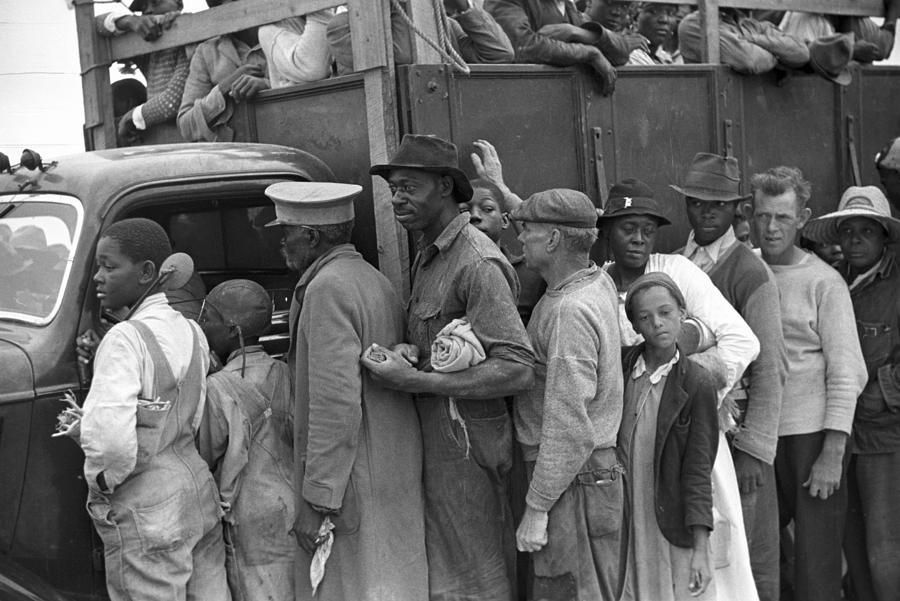 Transportation Photograph - Migrant Workers, 1935 #5 by Granger