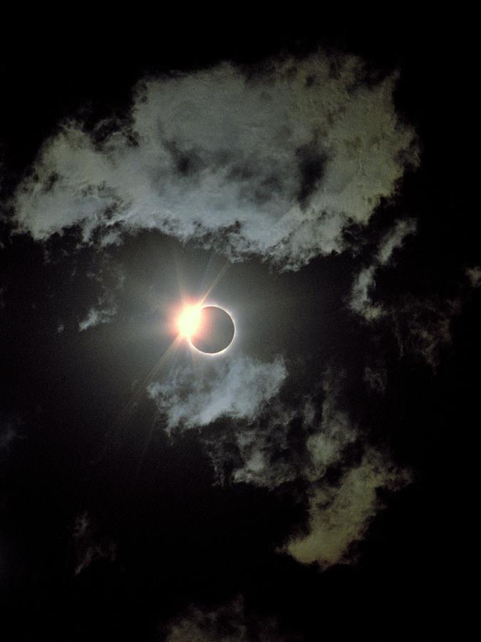 Sun Photograph - Total Solar Eclipse by Babak Tafreshi/science Photo Library Sun Photograph - Total Solar Eclipse by Babak Tafreshi/science Photo Library