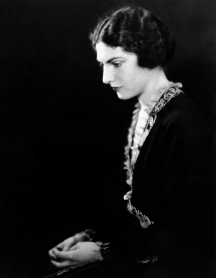 Winifred Lenihan (1898-1964) Photograph by Granger - Fine Art America