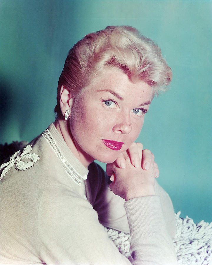 Doris Day Photograph by Silver Screen - Fine Art America