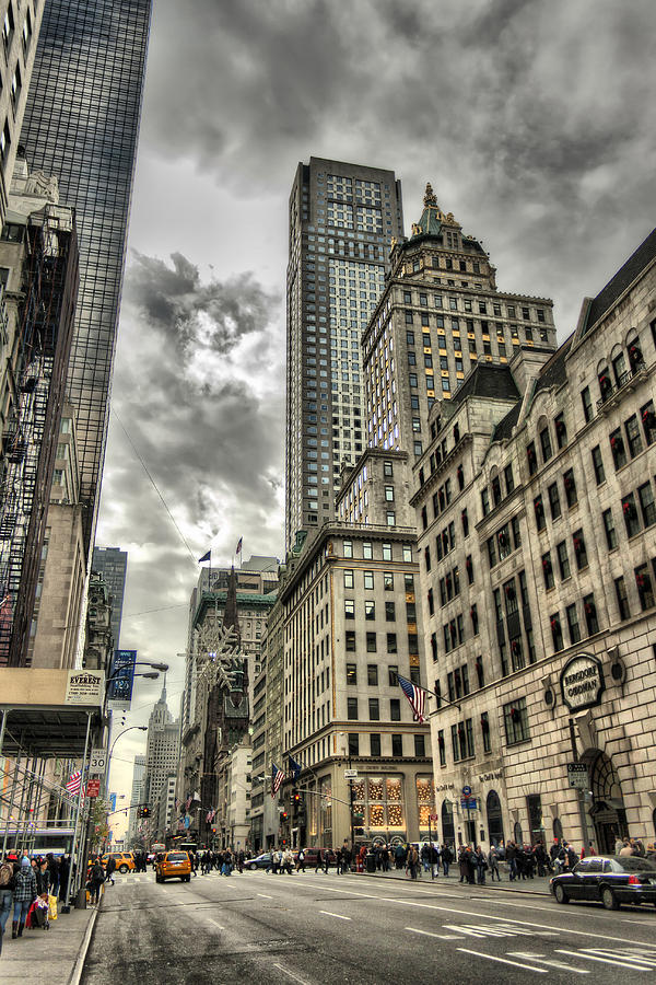 New York Photograph - 5th Avenue - New York by Pier Giorgio Mariani New York Photograph - 5th Avenue - New York by Pier Giorgio Mariani