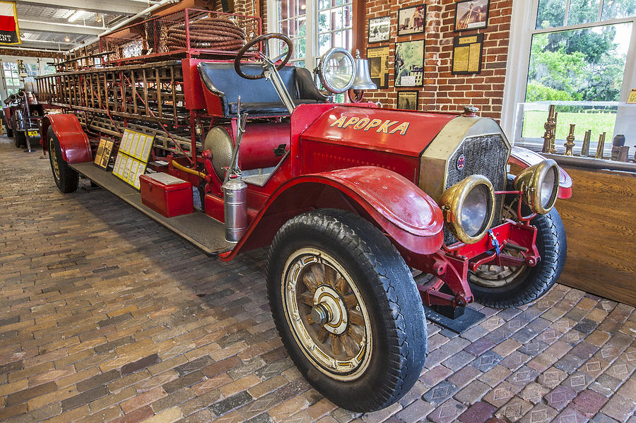 1914 LaFrance Fire Engine #6 Photograph by Rich Franco