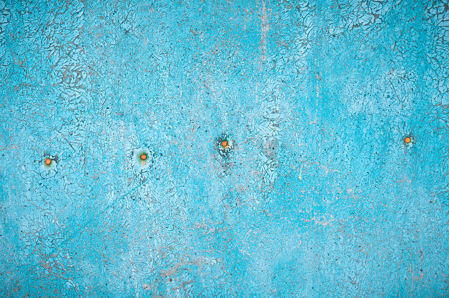 Abstract Photograph - Blue wood #6 by Tom Gowanlock