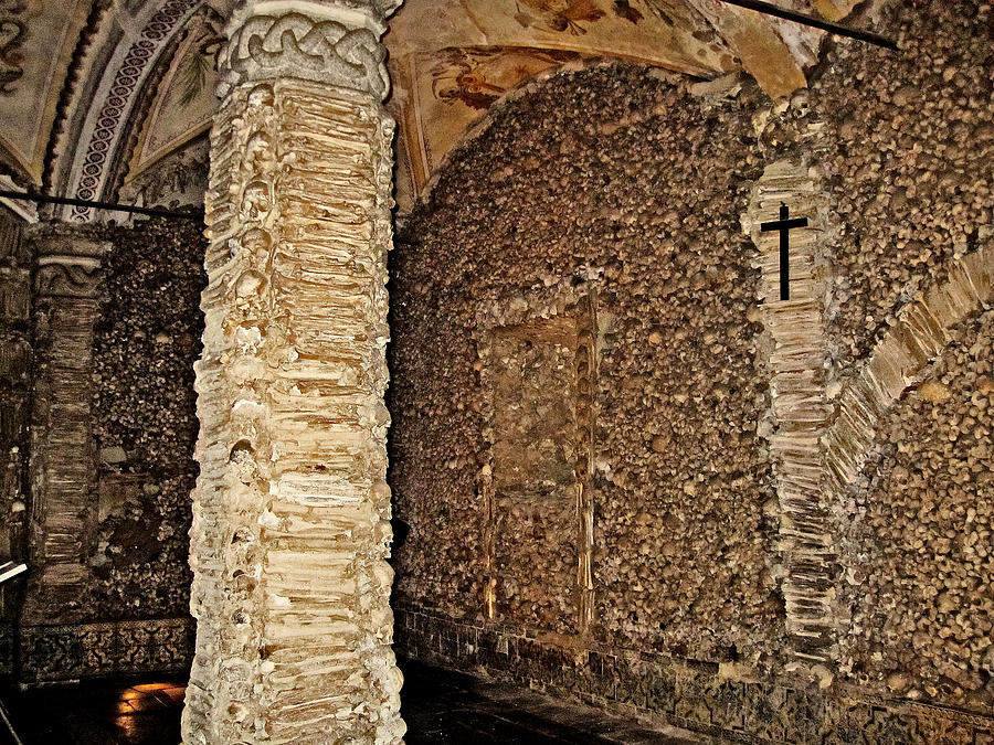 Skeleton Photograph - Capela Dos Ossos. Chapel Of Bones. Evora. Portugal. #6 by Andy i Za