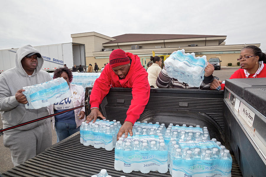 Bottle Photograph - Flint Bottled Drinking Water Distribution #6 by Jim West