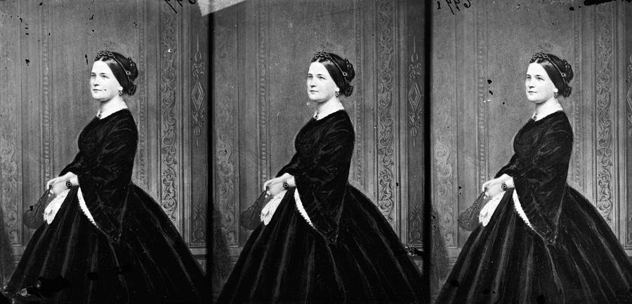 Mary Todd Lincoln (1818-1882) #6 Photograph by Granger