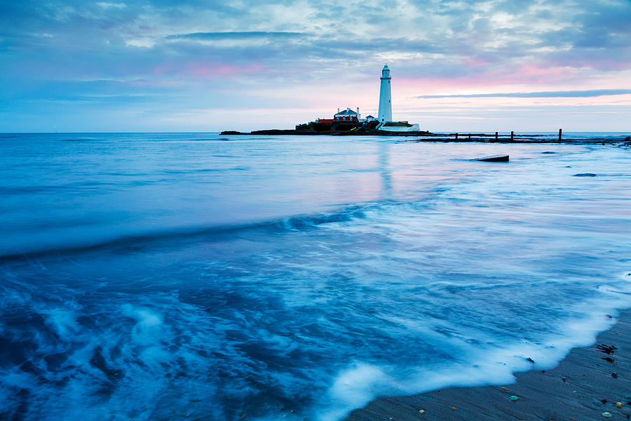 Saint Marys Lighthouse at Whitley Bay #6 Photograph by Ian Middleton