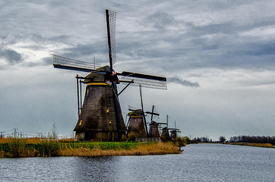 Windmills Reflected, Kinderdijk, Netherlands бесплатно