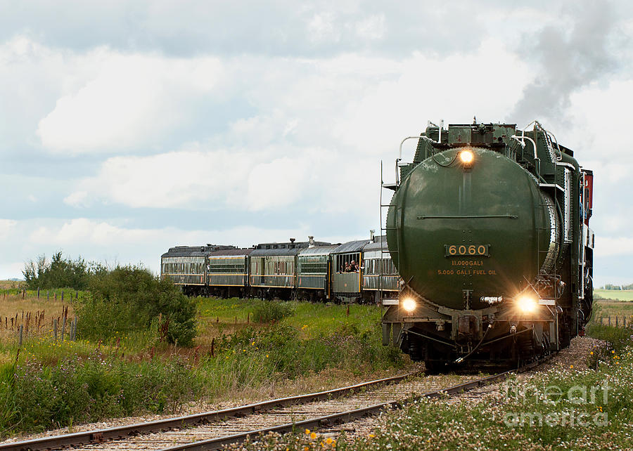 6060 Stream Train Photograph by Shannon Carson