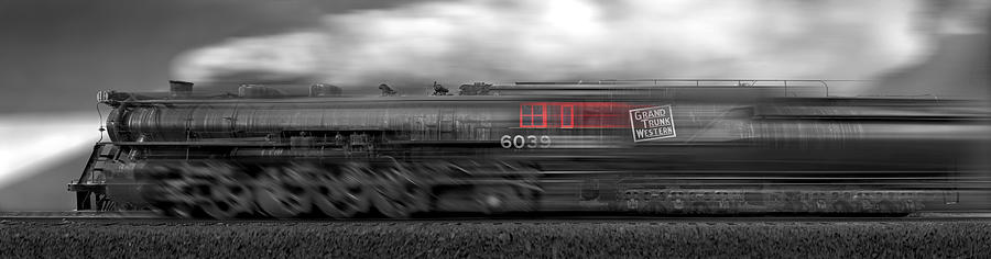 6339 On the Move Panoramic Photograph by Mike McGlothlen
